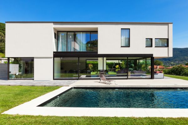 Cost of Poolside Concrete Construction in Honolulu