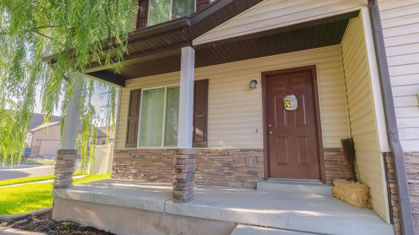 Cost of Concrete Porch Installation in Honolulu
