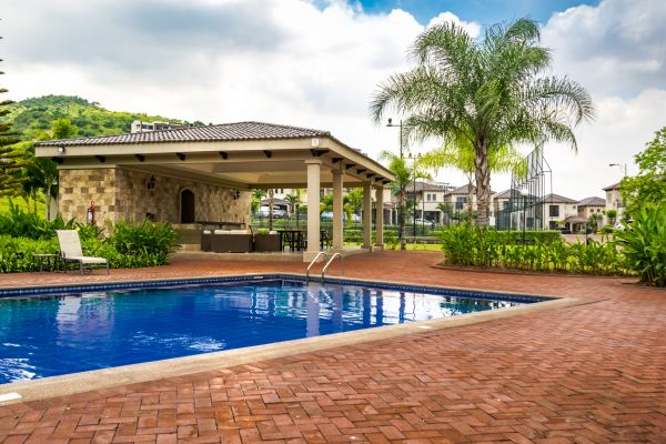 Cost of Pool Area Enlargement in Honolulu